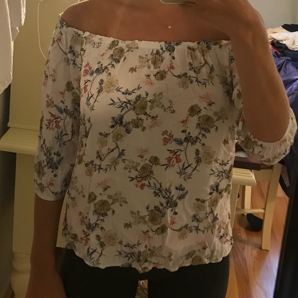 off the shoulder top - Picture 2 of 3